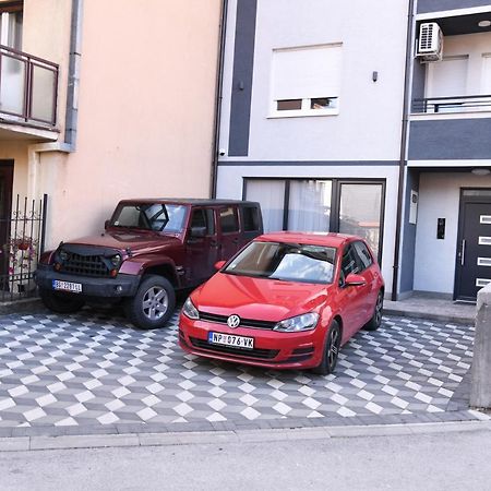 Demir Apartmani Novi Pazar Eksteriør billede
